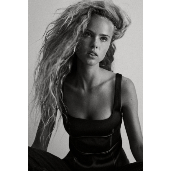 ZARA| LIMITED EDITION TOPSTITCHED TOP - Picture 2 of 8